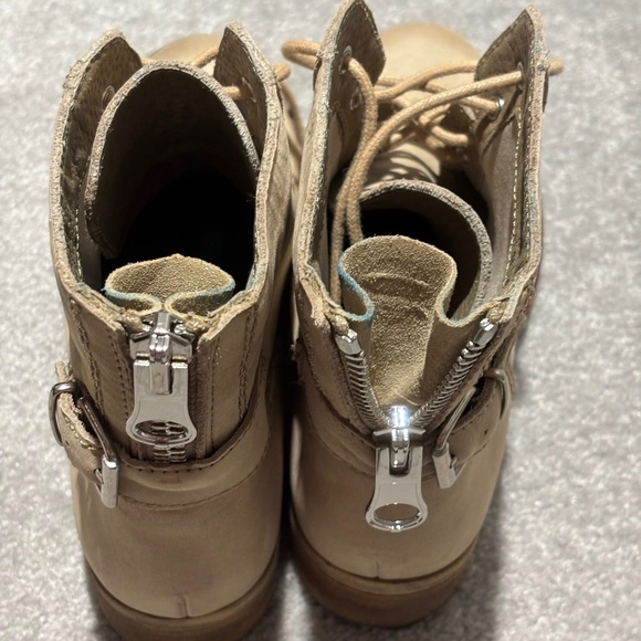 Aldo cream leather combat boots EUC Size 7.5 - Picture 3 of 3